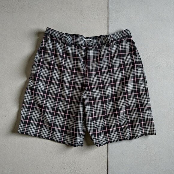 IZOD Men's Performance Black Pink Plaid Shorts Size 36 - Picture 1 of 8